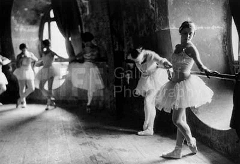 Alfred Eisenstaedt, Ballerinas at the Grand Opera, 1930
Silver Gelatin Print, 16 x 20 inches