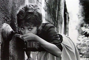 Alfred Eisenstaedt -&nbsp;Alfred Eisenstaedt Actress Sophia Loren Drinking Water from a Spigot, Italy