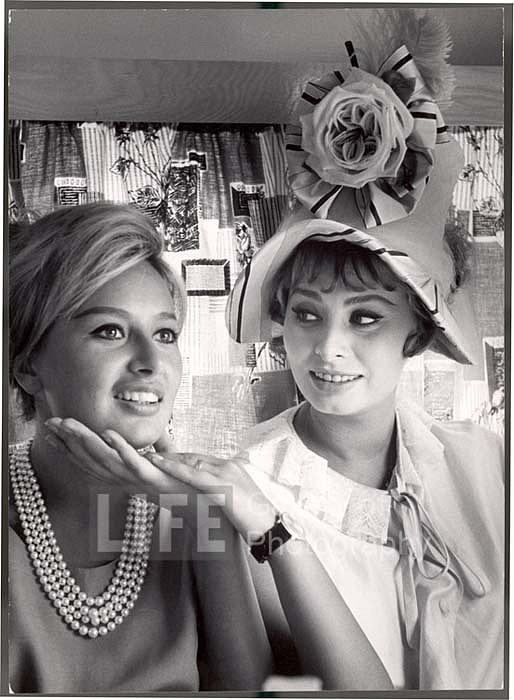 Alfred Eisenstaedt, Sophia Loren Holding Chin of Sister Maria, 1961
Vintage Silver Gelatin Print, 11 x 8 inches