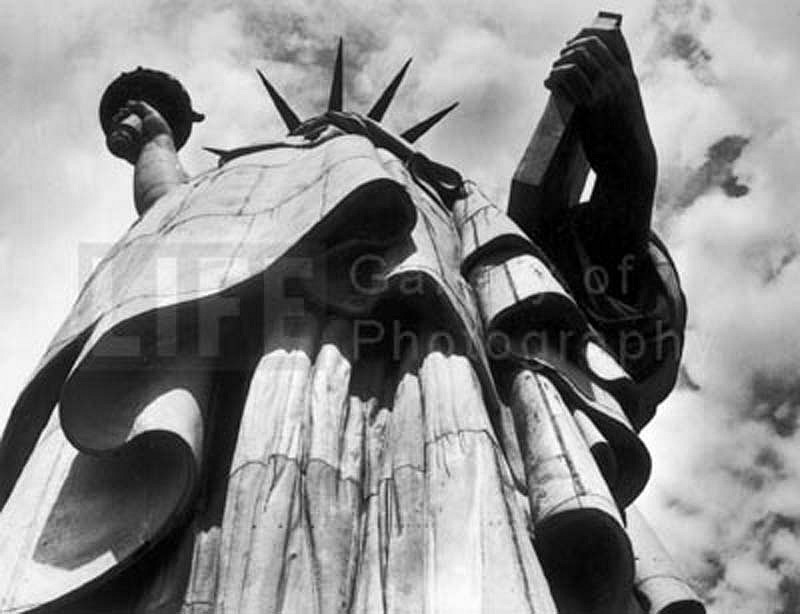 Margaret Bourke-White, Statue of Liberty, 1930
Platinum Print, 15 x 20 inches