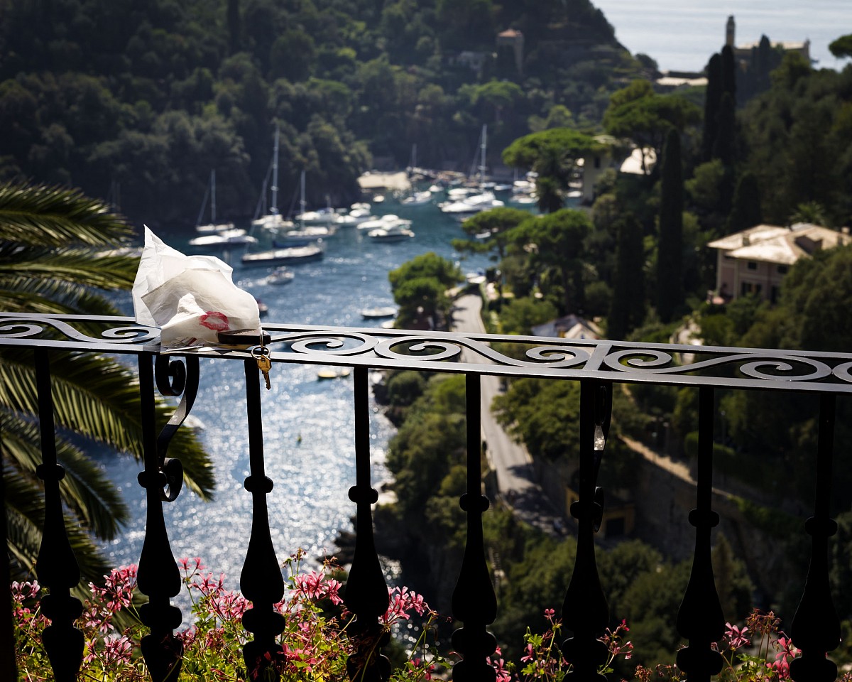 David Drebin, Viva Italia, 2012
Digital C Print, 20 x 25 inches; 30 x 37 1/2 inches; 48 x 60 inches