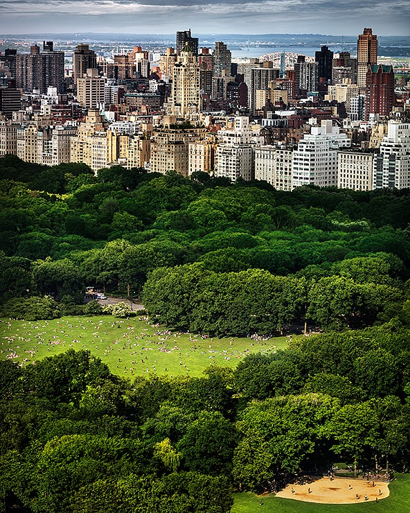David Drebin, Chasing Paradise, 2013
Digital C Print, 24 x 19.2 inches, 40 x 32 inches and 60 x 48 inches