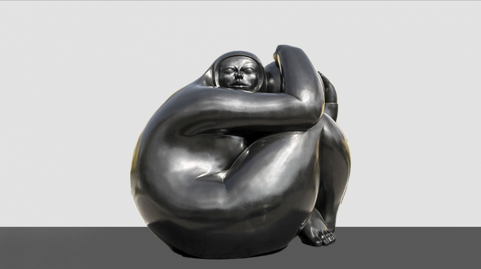 Jorge Jiménez Deredia, Herencia
Bronze Sculpture, 82 5/8 x 85 3/4 in.