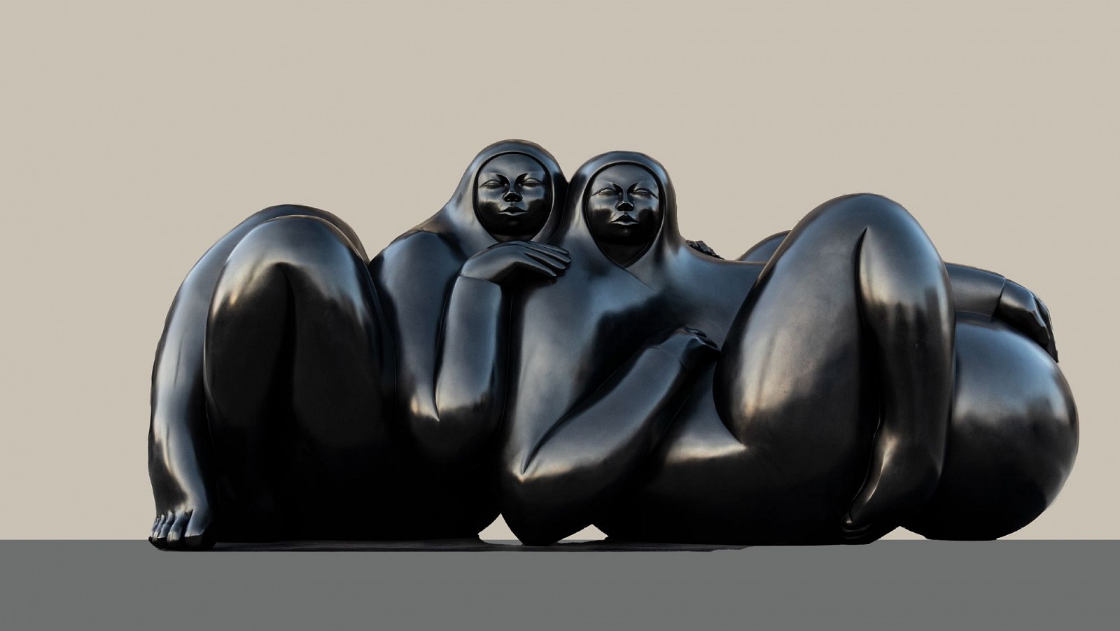 Jorge Jiménez Deredia, Pareja
Bronze Sculpture, 26 1/4 x 55 3/4 x 23 1/8 in.