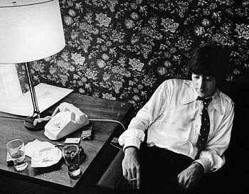 Harry Benson -&nbsp;Harry Benson John Lennon in Chicago