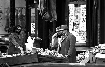 Harry Benson -&nbsp;Harry Benson Francis Ford Coppola and Marlon Brando, "The Godfather", NYC