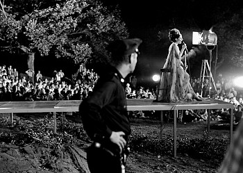 Harry Benson -&nbsp;Harry Benson Barbra Streisand, Central Park, NY